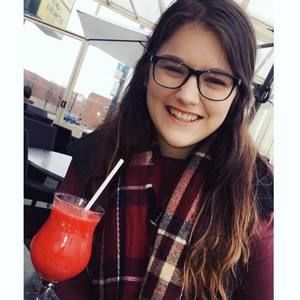 Meet your Posher, Emily